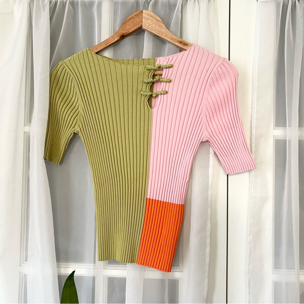 Mukzin Rare Ribbed Colorblock Sweater Top with Asian Knot Beaded Neck Detail